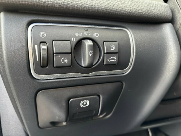 volvo-xc-60-diesel-2016-big-18