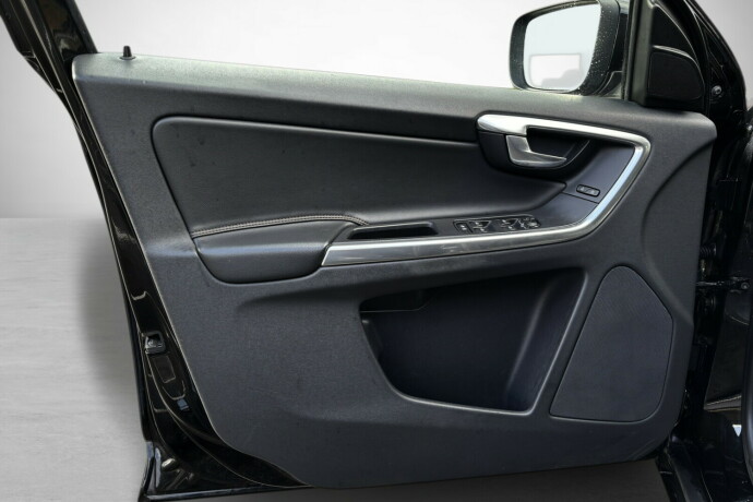 volvo-xc-60-diesel-2016-big-16