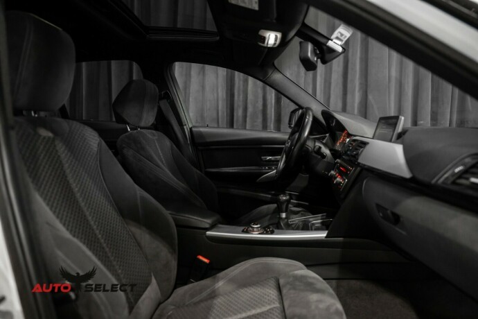 bmw-320i-bensin-2013-big-19
