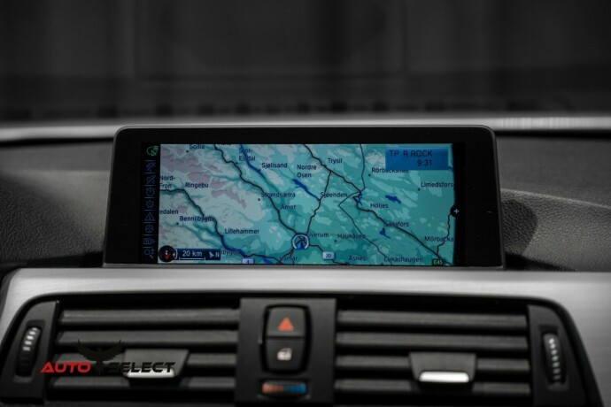 bmw-320i-bensin-2013-big-36