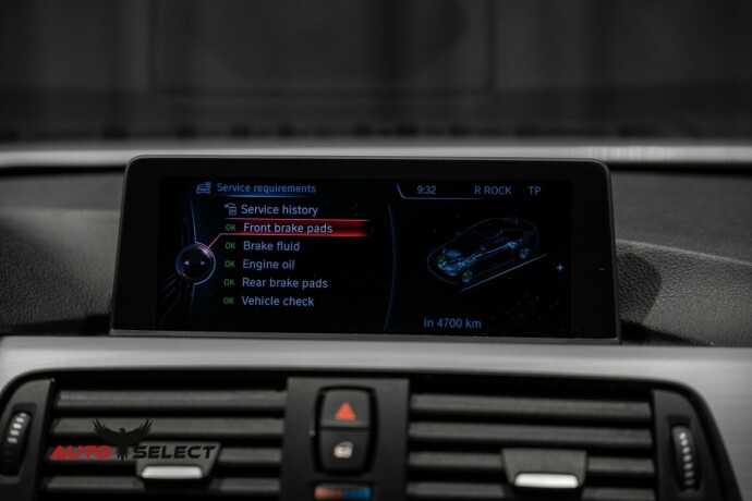 bmw-320i-bensin-2013-big-42