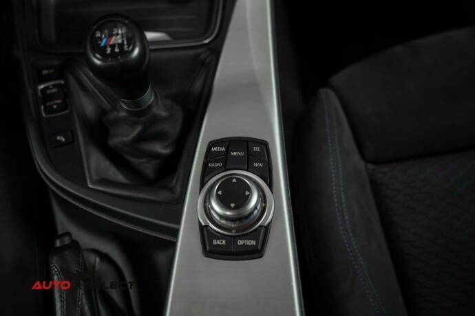 bmw-320i-bensin-2013-big-34
