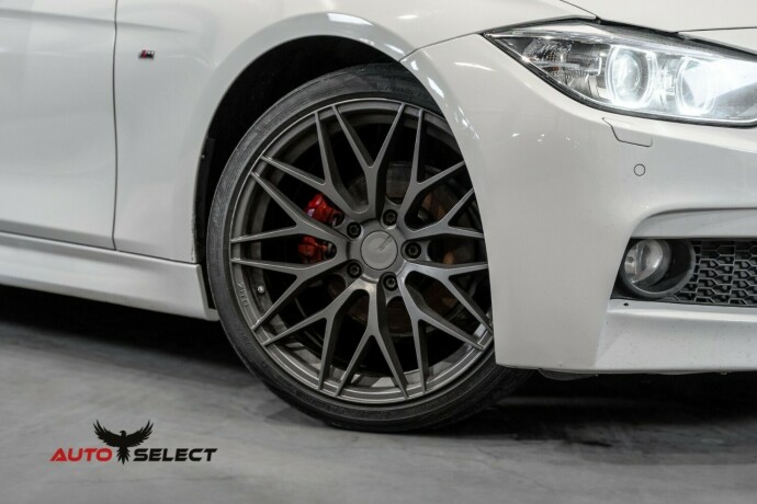bmw-320i-bensin-2013-big-2