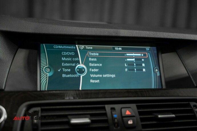 bmw-525d-diesel-2011-big-48