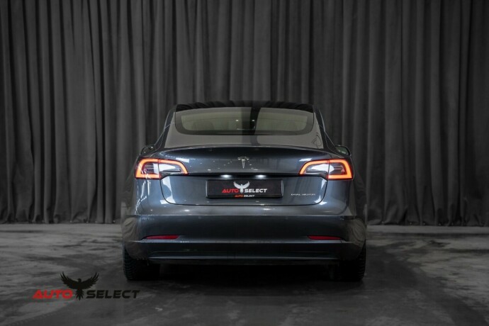 tesla-model-3-elektrisitet-2019-big-8