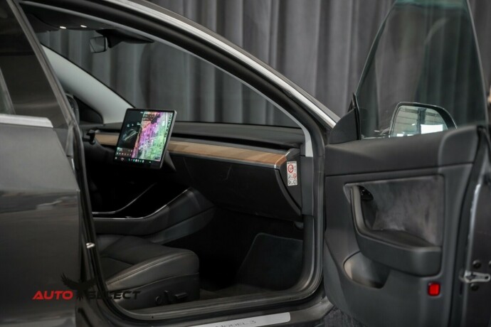 tesla-model-3-elektrisitet-2019-big-17