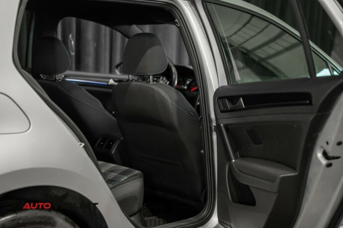 volkswagen-golf-vii-plug-in-petrol-2015-big-12