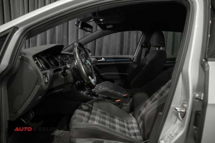 volkswagen-golf-vii-plug-in-petrol-2015-big-21
