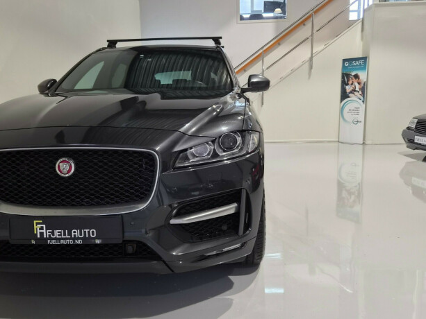 jaguar-f-pace-diesel-2017-big-2