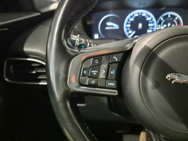 jaguar-f-pace-diesel-2017-big-25