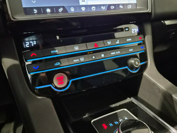 jaguar-f-pace-diesel-2017-big-22