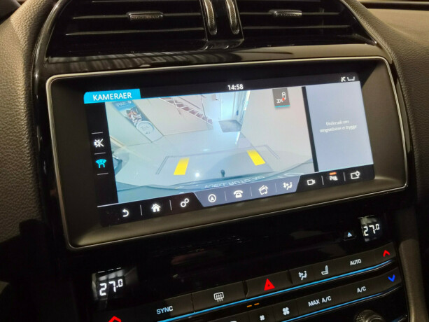 jaguar-f-pace-diesel-2017-big-20
