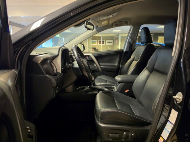 toyota-rav4-elektrisitetbensin-2016-big-21