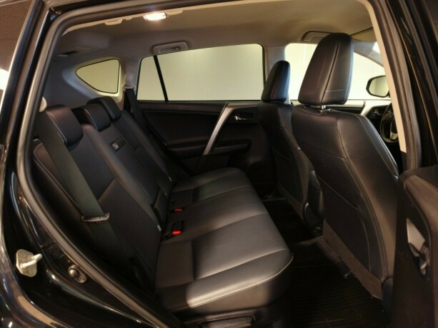 toyota-rav4-elektrisitetbensin-2016-big-16