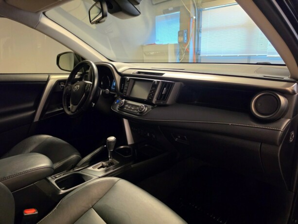 toyota-rav4-elektrisitetbensin-2016-big-12