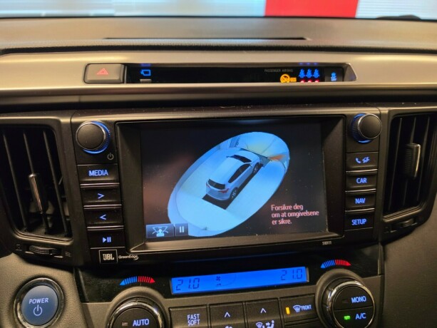 toyota-rav4-elektrisitetbensin-2016-big-26
