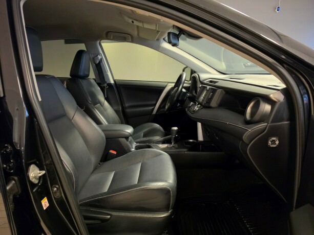 toyota-rav4-elektrisitetbensin-2016-big-10