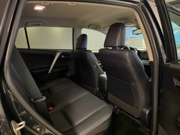 toyota-rav4-elektrisitetbensin-2016-big-15