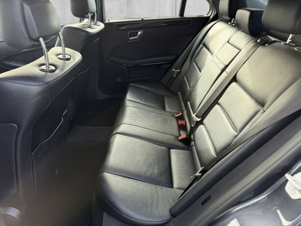 mercedes-benz-e220-diesel-2011-big-16