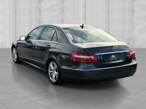 mercedes-benz-e220-diesel-2011-big-5