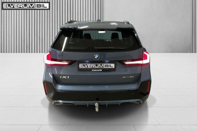 bmw-ix1-elektrisitet-2024-big-8