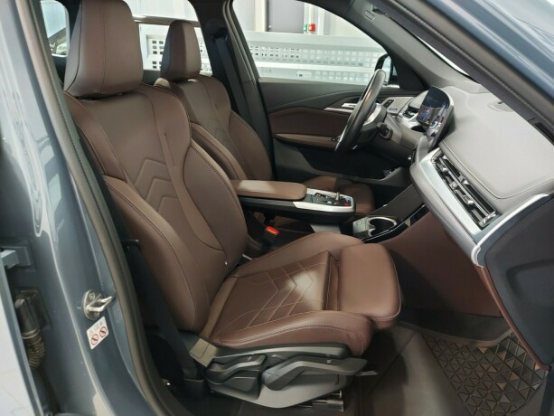 bmw-ix1-elektrisitet-2024-big-22