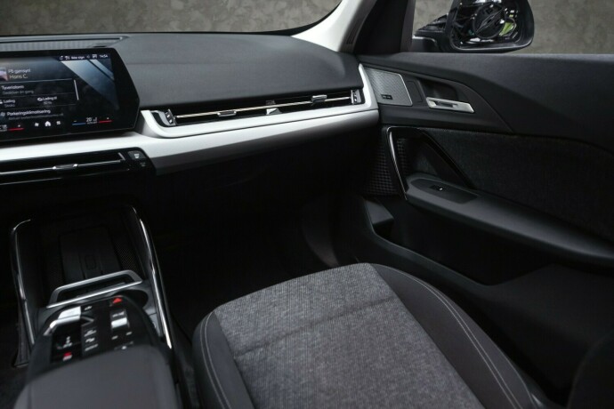 bmw-ix1-elektrisitet-2026-big-26