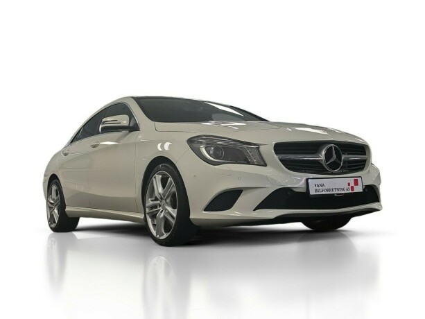mercedes-benz-cla180-bensin-2013-big-3