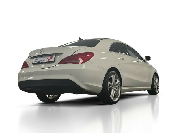 mercedes-benz-cla180-bensin-2013-big-2