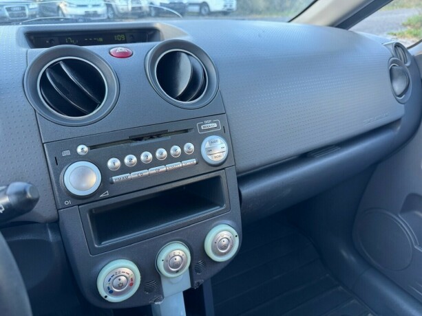 mitsubishi-colt-bensin-2007-big-13