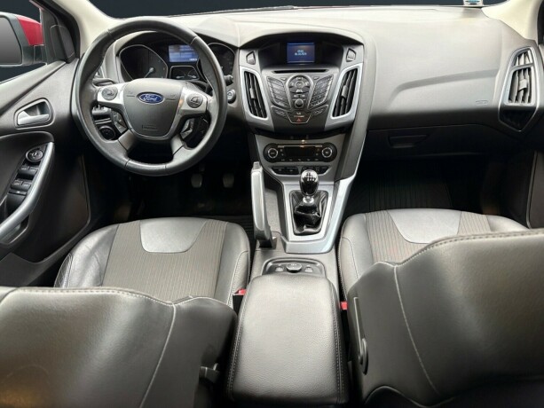 ford-focus-diesel-2011-big-13
