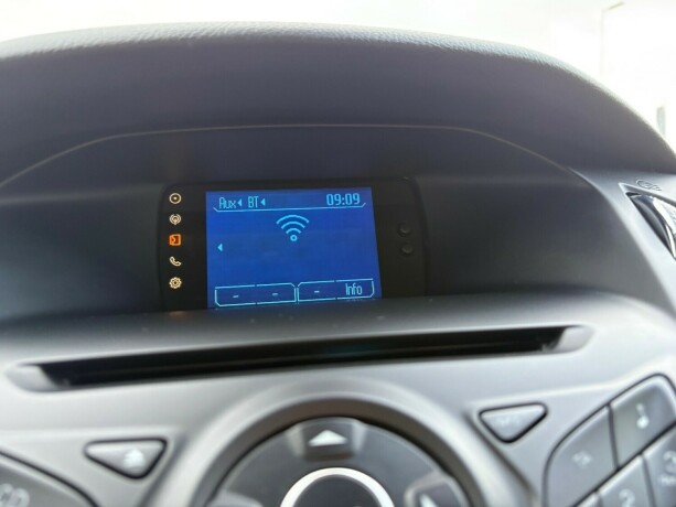 ford-focus-diesel-2011-big-23