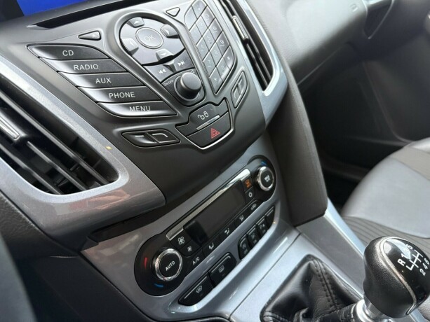 ford-focus-diesel-2011-big-21