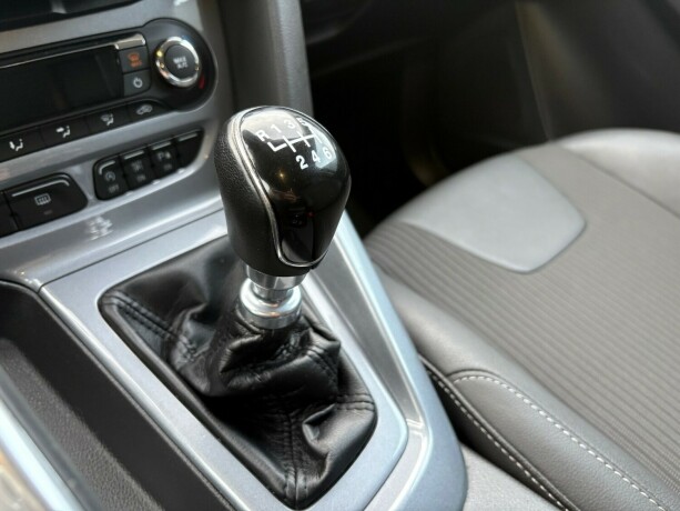 ford-focus-diesel-2011-big-25