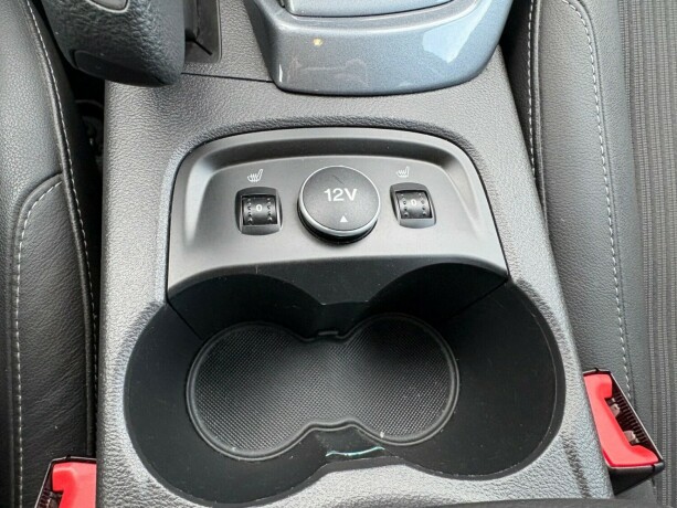ford-focus-diesel-2011-big-26