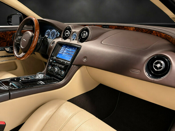 jaguar-xj-diesel-2011-big-8