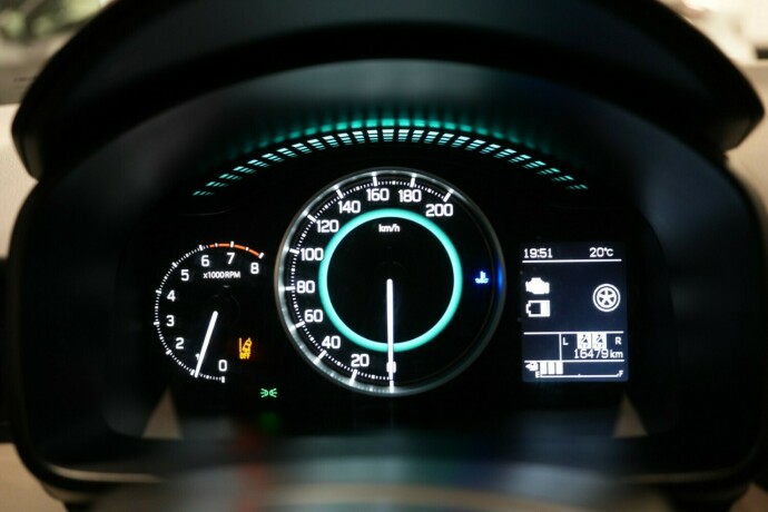 suzuki-ignis-elektrisitetbensin-2022-big-12