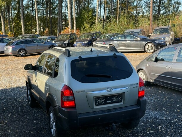hyundai-tucson-diesel-2004-big-23