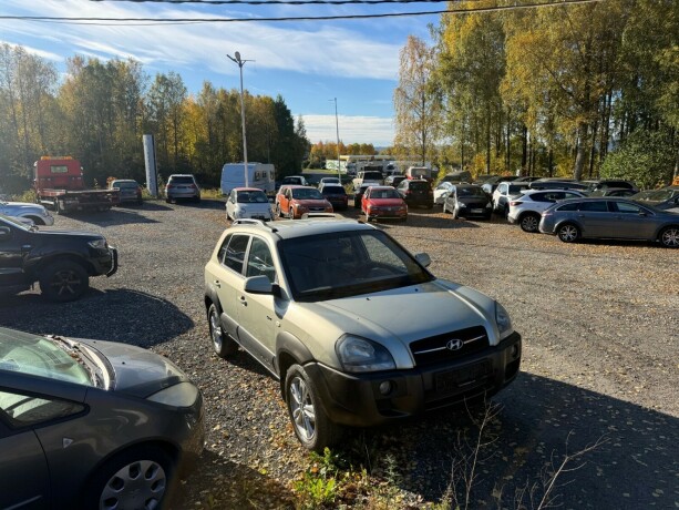 hyundai-tucson-diesel-2004-big-25