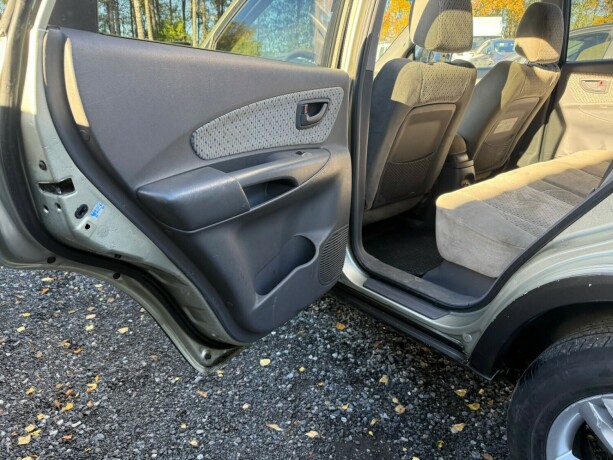 hyundai-tucson-diesel-2004-big-12