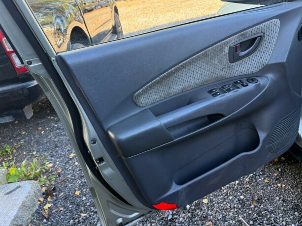 hyundai-tucson-diesel-2004-big-4