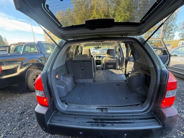 hyundai-tucson-diesel-2004-big-17