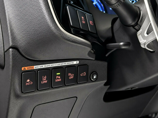 mitsubishi-outlander-plug-in-petrol-2020-big-17