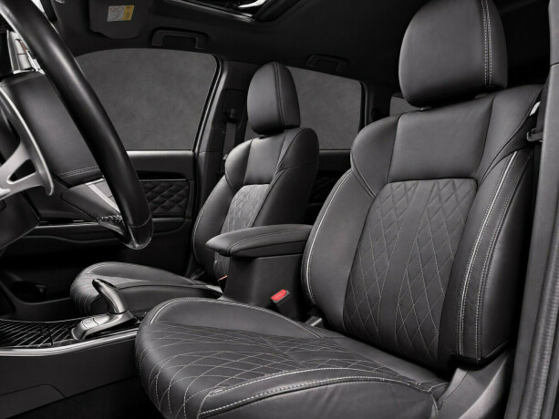 mitsubishi-outlander-plug-in-petrol-2020-big-5