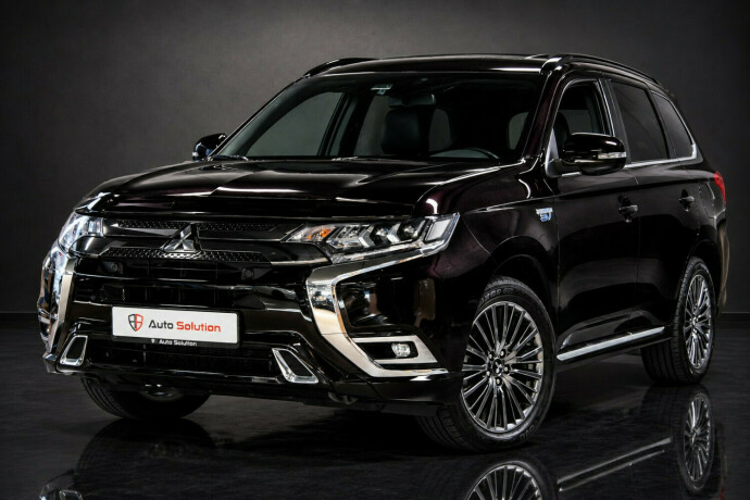 mitsubishi-outlander-plug-in-petrol-2020-big-0