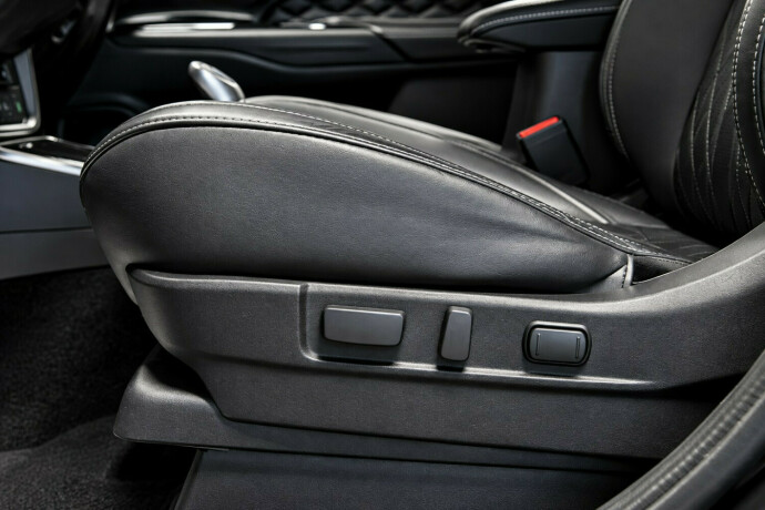mitsubishi-outlander-plug-in-petrol-2020-big-19