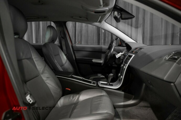 volvo-v50-diesel-2012-big-15