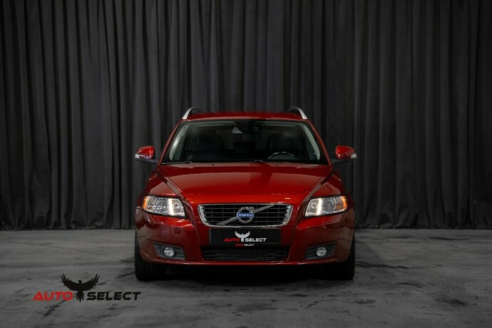 volvo-v50-diesel-2012-big-4