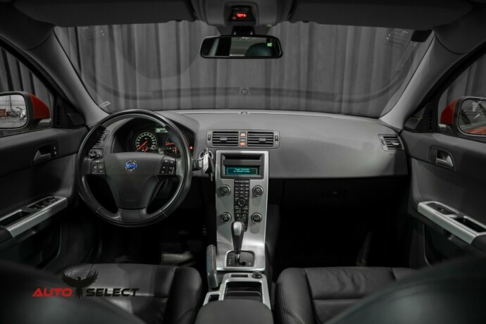 volvo-v50-diesel-2012-big-23
