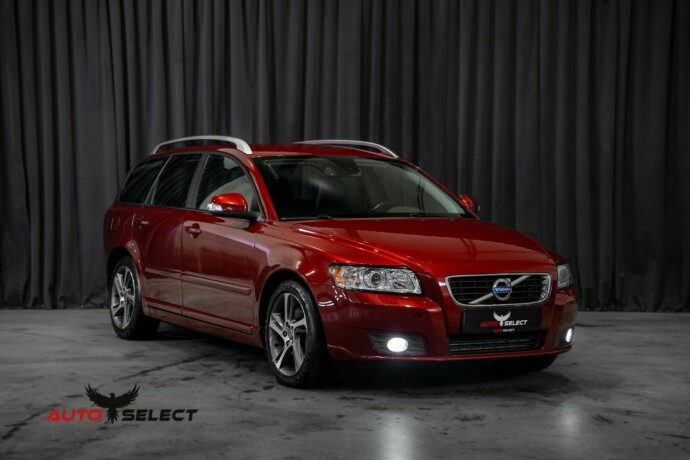 volvo-v50-diesel-2012-big-3